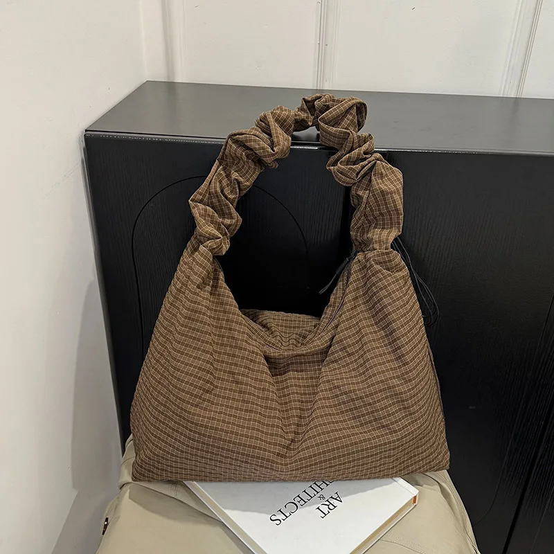 

Versatile Multi-Pocket Women Shoulder Bags Large Capacity Ladies Pleated Drawstring Crossbody Bag Korean College Handbag Tote