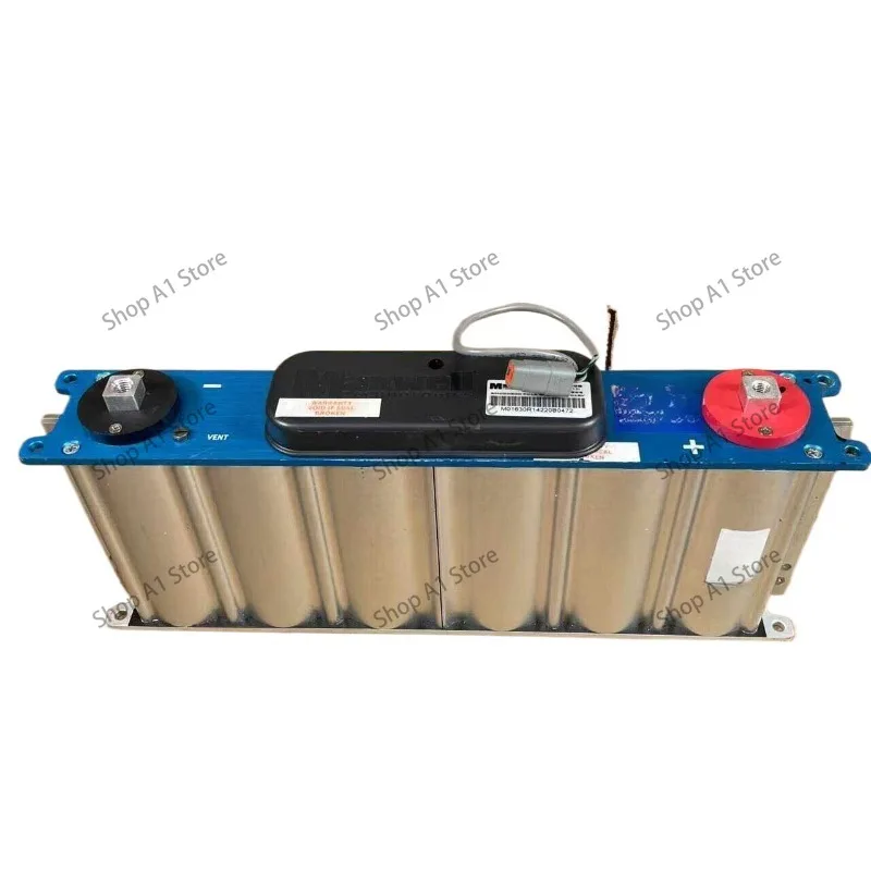 Disassemble second-hand capacitor 16V500 car rectifier, car start power supply audio modification