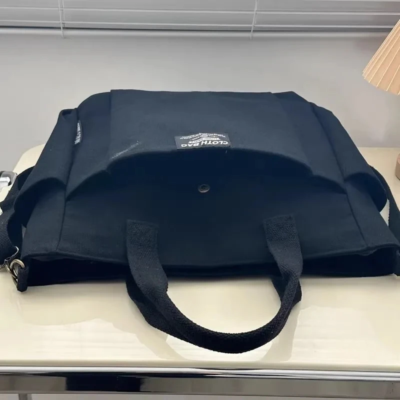 Urbane Minimalistische Studententasche mit Großer Kapazität für Pendlerinnen, Horizontale Canvas-Umhängetasche, Tragbare Diagonale Crossbody-Tasche – Detail 12