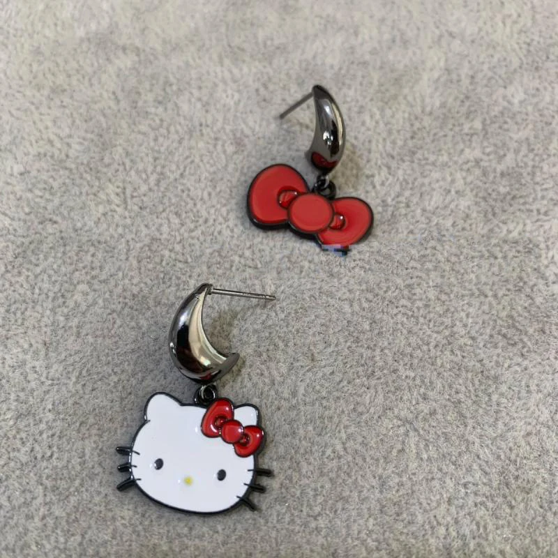 Cute Hello Kitty Earrings Kawaii Sanrio Cartoon Y2K Asymmetric Ear Studs Kt Cat Head Bow Ear Pendants Decoration Holiday Gift