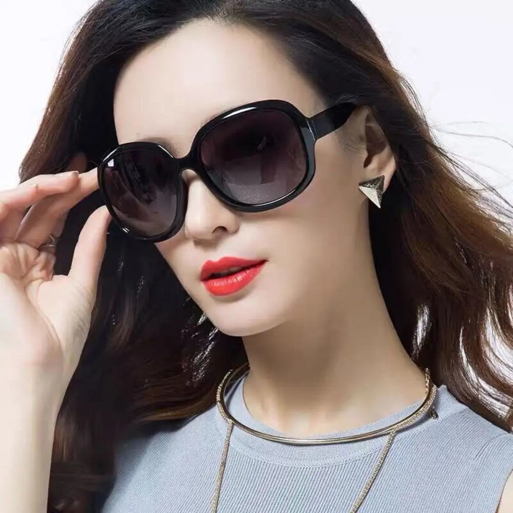 Fashion Shades Sunglasses for Women UV 400 Elliptical Frame Oversized Sunglasses Square Vintage Eyewear for Women & Men