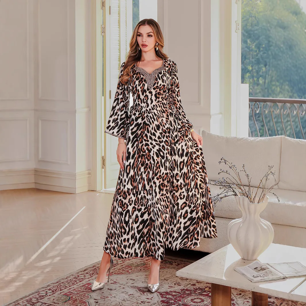 

Дубайское модное платье с леопардовым принтом, элегантное женское длинное кафтан Абая со стразами, украшенное стразами 2025