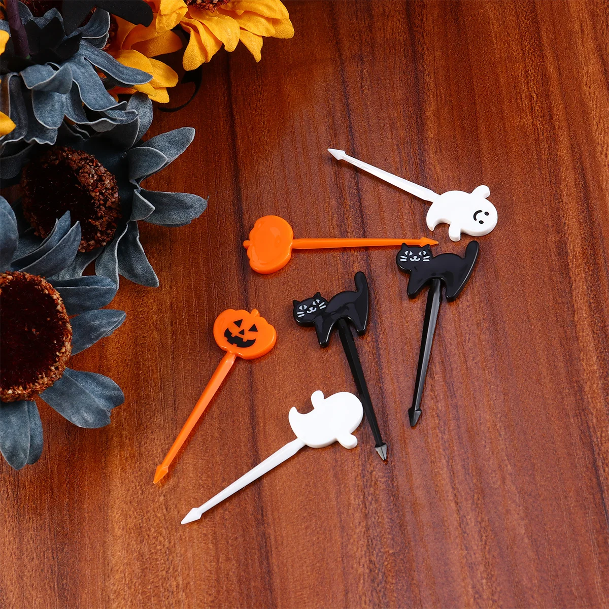 

6Pcs Plastic Safe Fruit Forks Halloween Pumpkin Cat Ghost Mini Picks for Party Desserts Home Bar Fruit Forks Tasting Fork