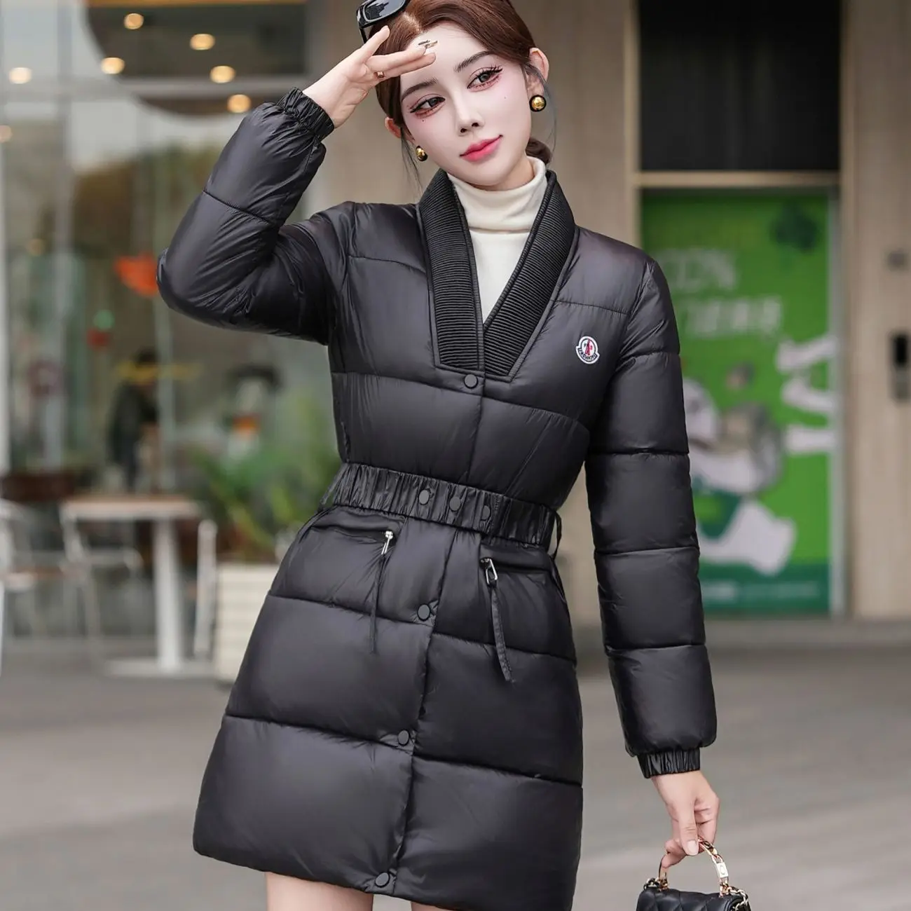 冬のファッションウエストコットンコート女性2025ミッドロングパファーコートジッパーポケットオーバーコートパーカー女性ダウンコットンジャケット