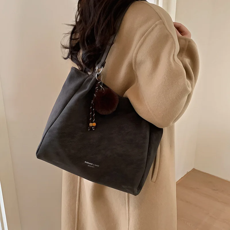 

2025 Autumn Winter Vintage Tote Bag, Spacious Shoulder Purse for Women, Minimalist Commuter Crossbody Versatile Day to Night Bag