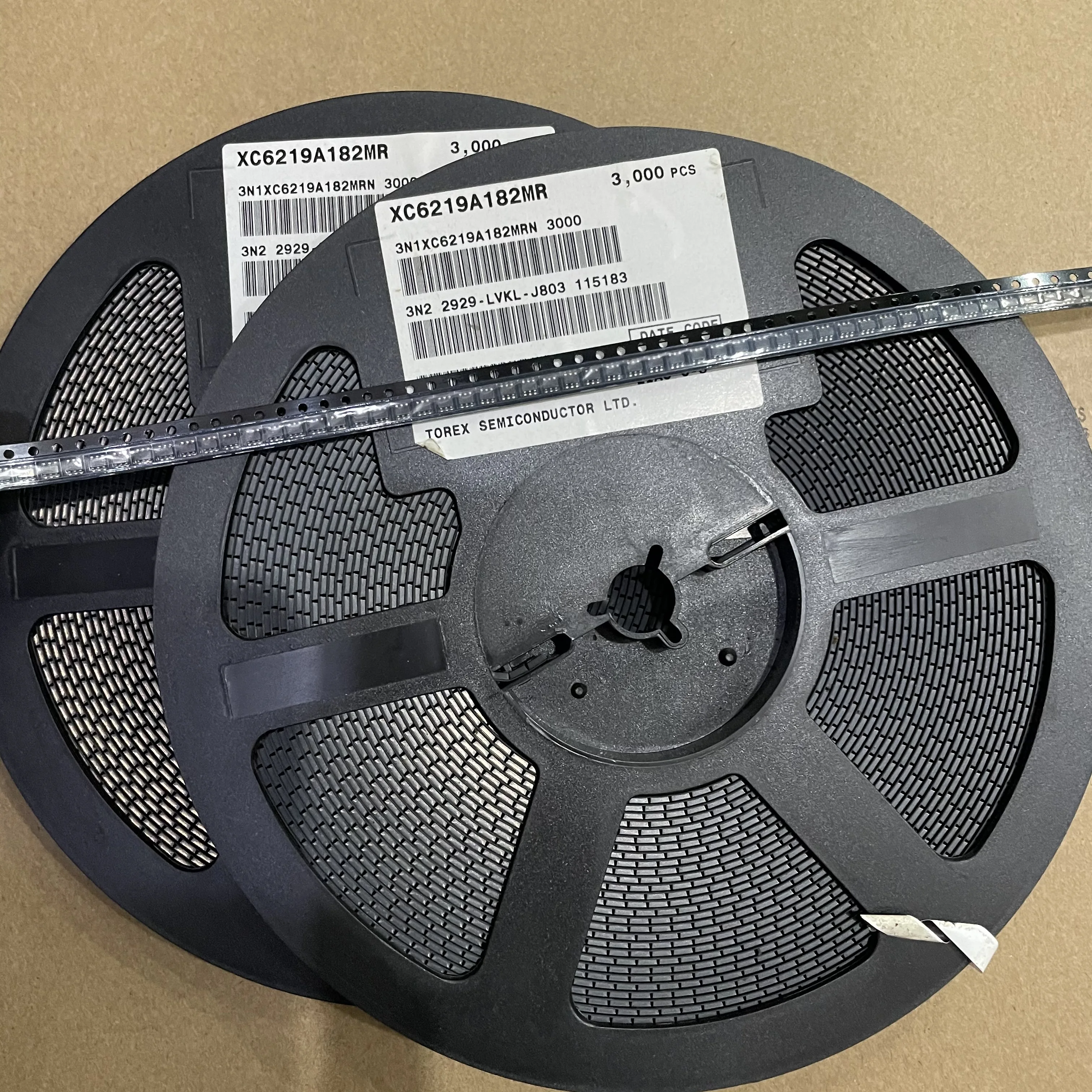 20 stücke orginal neue SI1303DL-T1-GE3 SOT-323