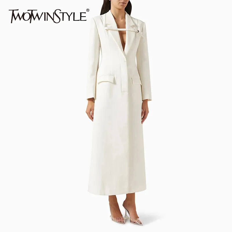 

TWOTWINSTYLE Solid Patchwork Belt Temperament Trench For Women Notched Collar Long Sleeve Tunic Spliced Pocket Coats Female New