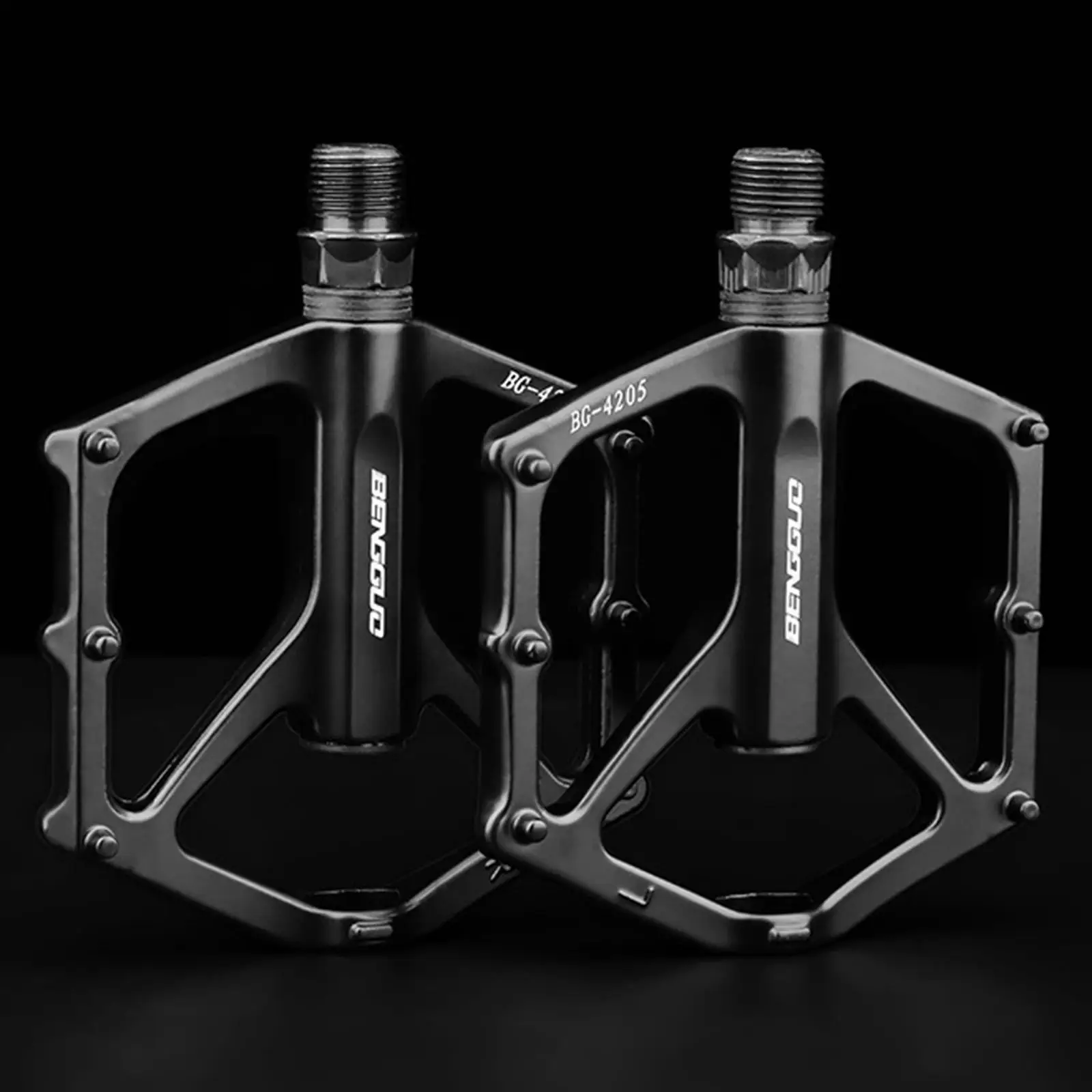 

Велосипедные педали Велосипедные педали Простота установки Нескользящая конструкция Стабильные аксессуары