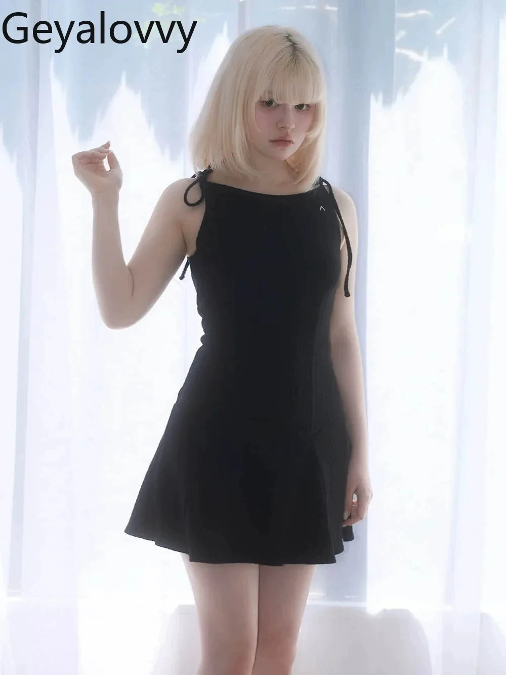 Sukienka damska w stylu japońskim, słodka i urocza, wyszczuplająca w talii, na ramiączkach, codzienna, wiosenno-jesienna, z długim rękawem, 2025.