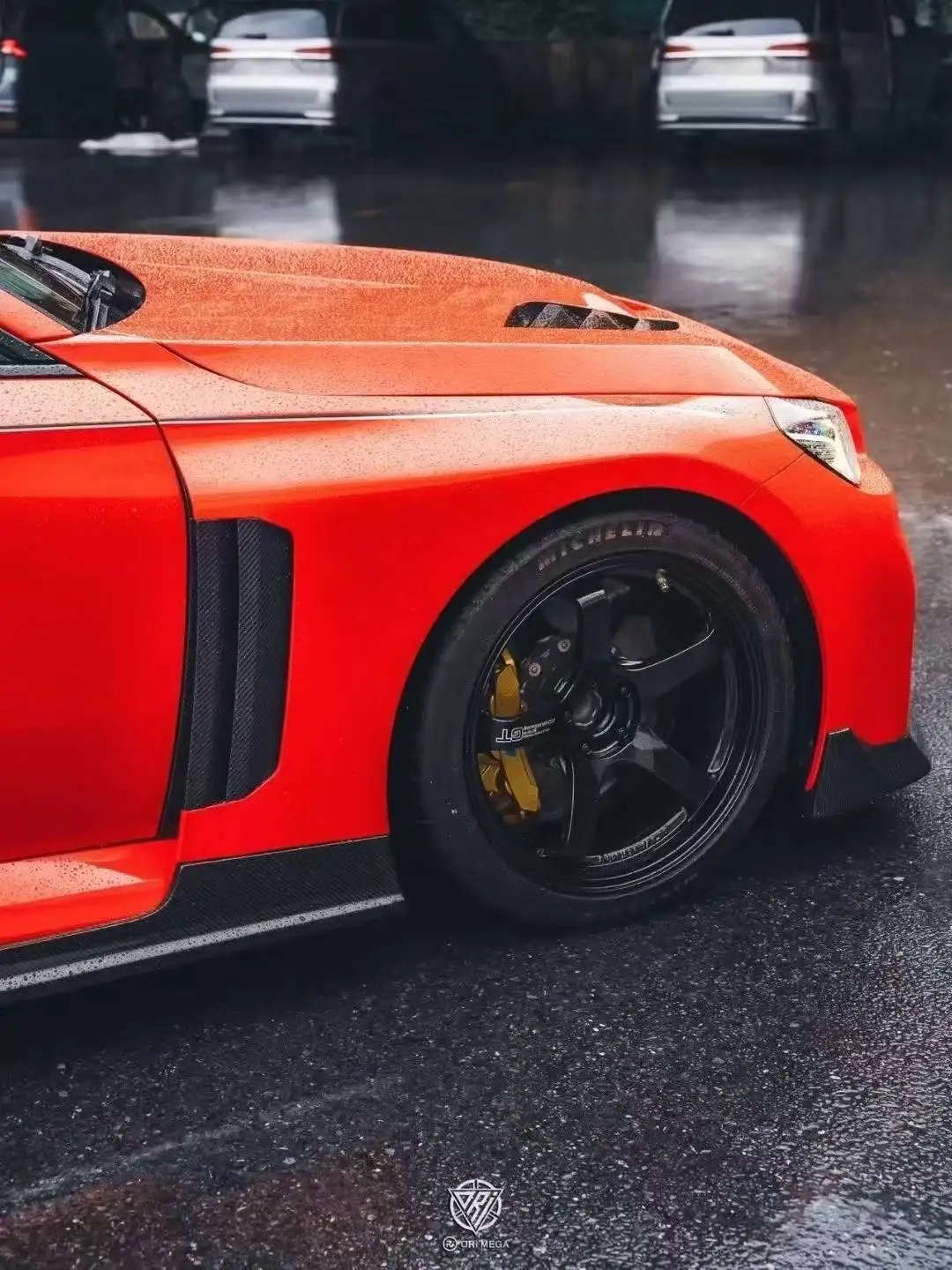 VT Style المصد الخلفي من ألياف الكربون الجافة الحقيقية لتصميم G87 M2 1:1 V