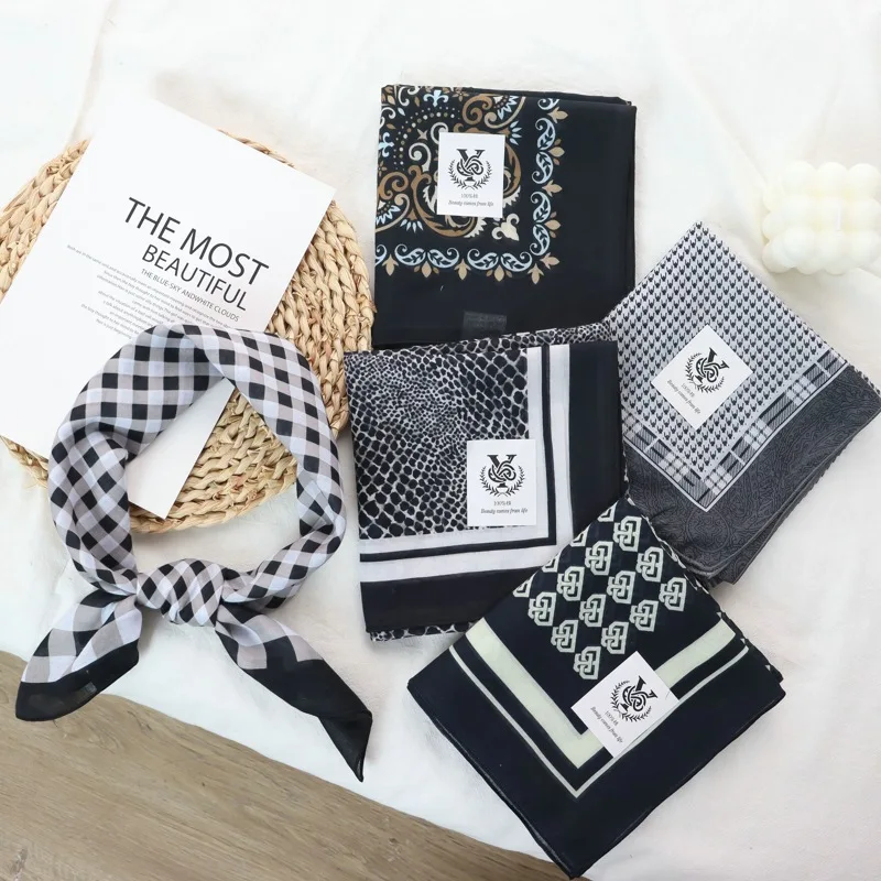 

2025 New Style Retro Artistic Floral Small Square Towel Women's New Cotton All-Matching High-Grade Decorative Headband Scarf