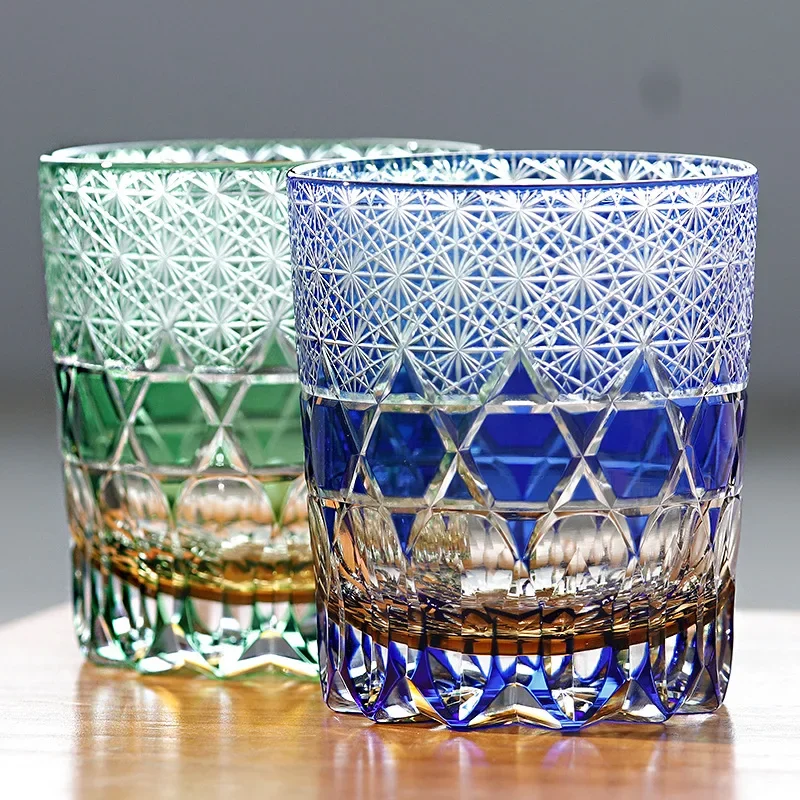 

Japanese fluorite three sets of color crystals, glass handmade whiskey, foreign wine cup Locke cup