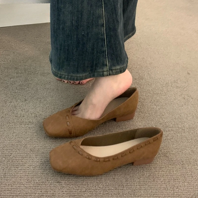 novos-sapatos-femininos-de-couro-confortaveis-com-bico-quadrado-estilo-vintage-2026-sapatilhas-macias-para-vestir