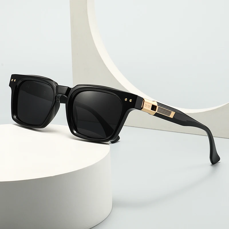 2026 Square Polarized Sunglasses for Men and Women, High-End, Personalized, Anti-Uv Driving Sunglasses 6012