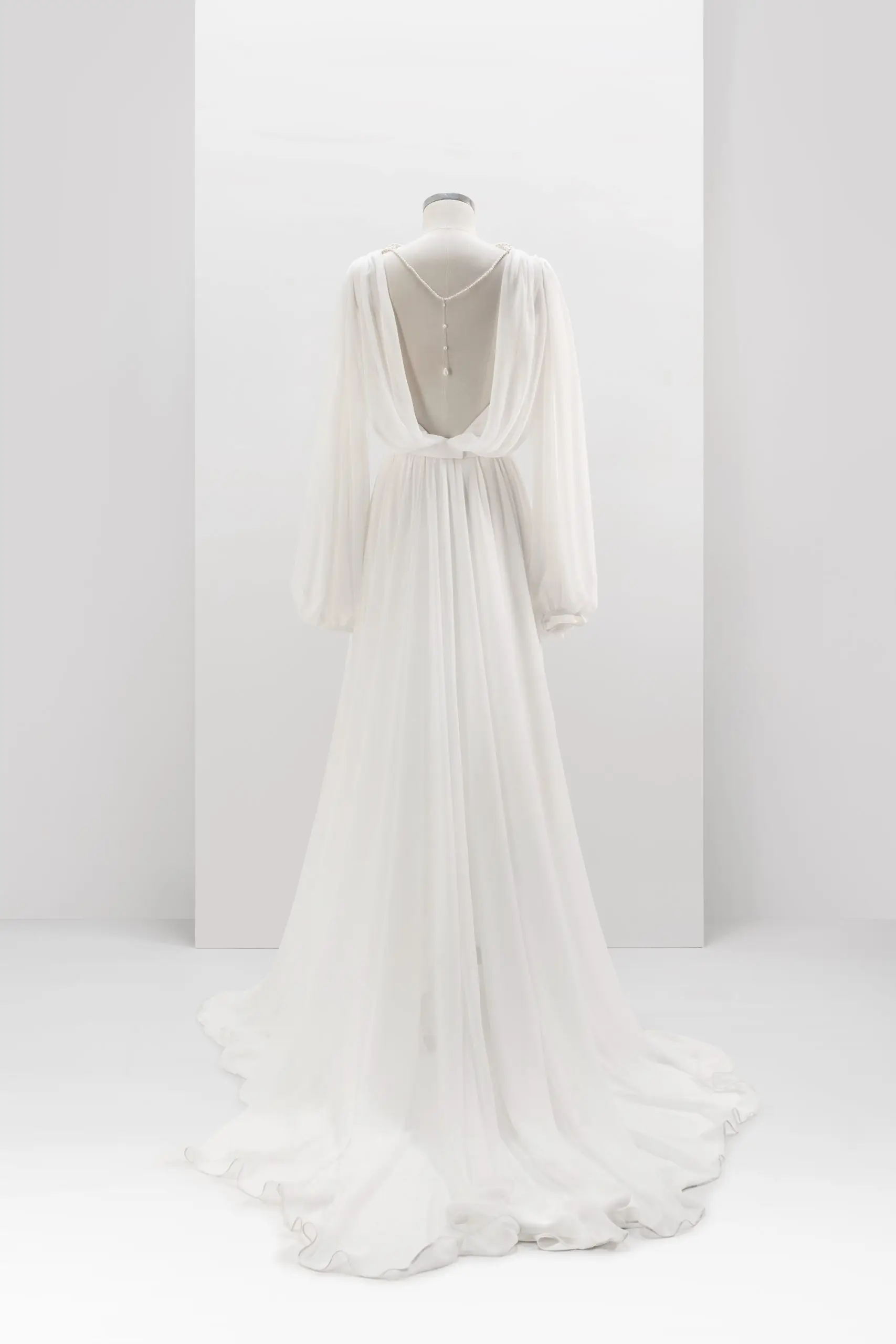 فساتين زفاف شيفون بأكمام كاملة على شكل حرف a ، فساتين زفاف بوهو للشاطئ بدون ظهر ، فيستدو دي نويفاس DW1111