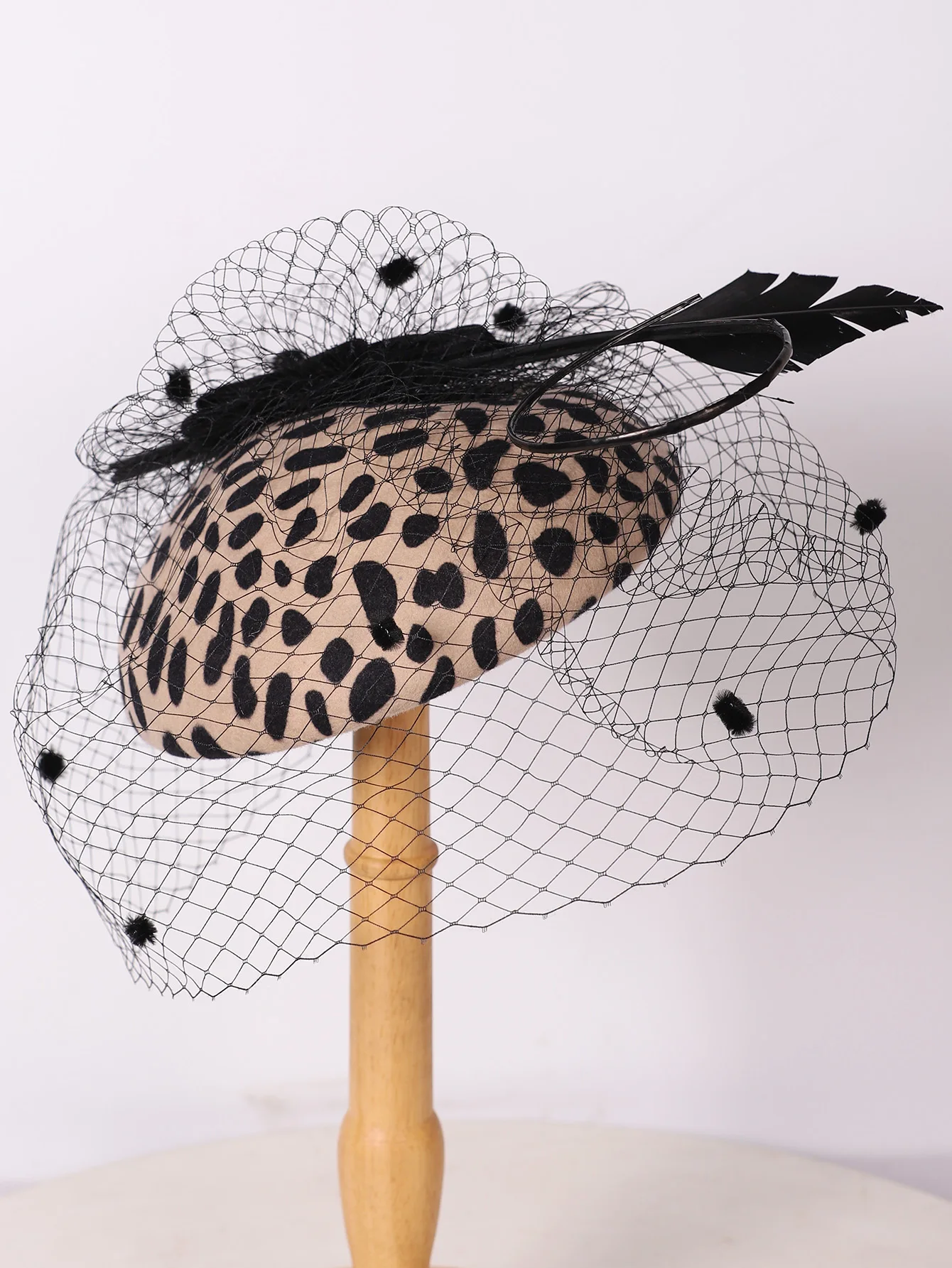 Black Leopard 100% Wool Felt Fascinators Hat Elegant Women\'s Party Cocktail Church Wedding Bow Feather Veil Formal Hat