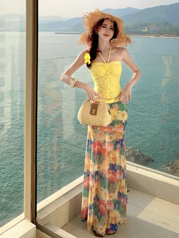 

Yellow Neck Hanging Beach Holiday Dressing Net Gown Floral Diffusion Two-Piece Set Women's Summer Fashion Outfit Short Sleeve