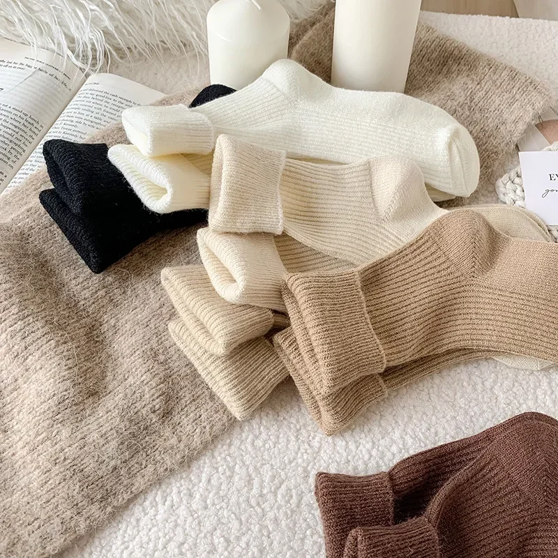 Cashmere Wool Woman Socks Solid Cream Color Harajuku Retro Long Socks Women Girls Thermal Crew Sock Calcetines Mujer