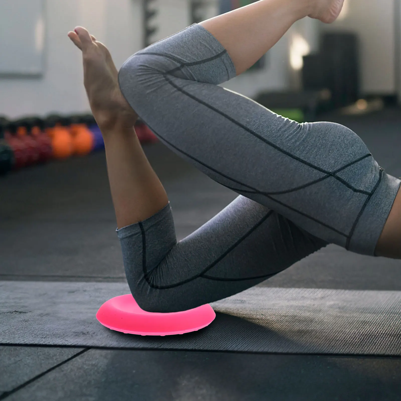 

Yoga Knee Support Pad Silicone Round Non-Slip Thick Cushion Comfortable Kneeling Mat Protector for Pilates Yoga Exercise