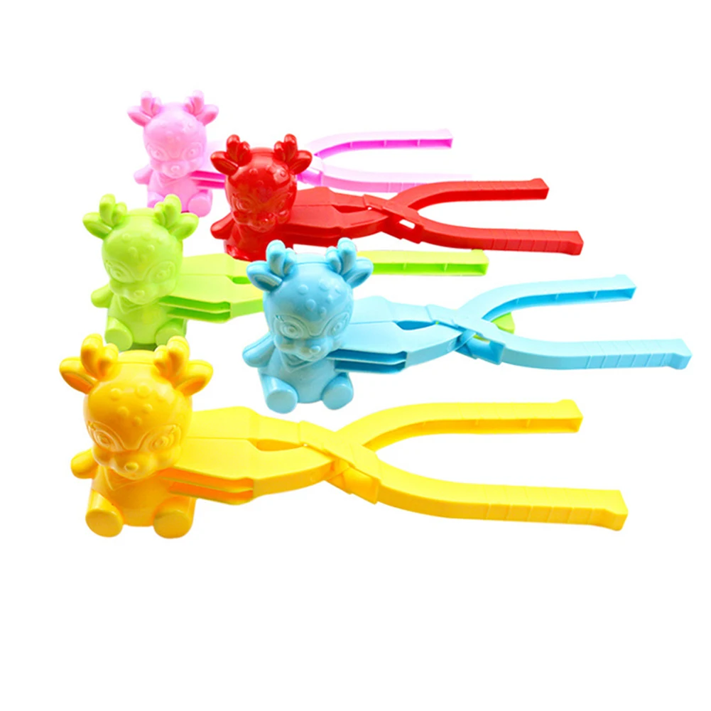 Snowball Maker Clip with Handle for Kids Outdoor Winter Fun Durable Plastic Snow Mold Tongs