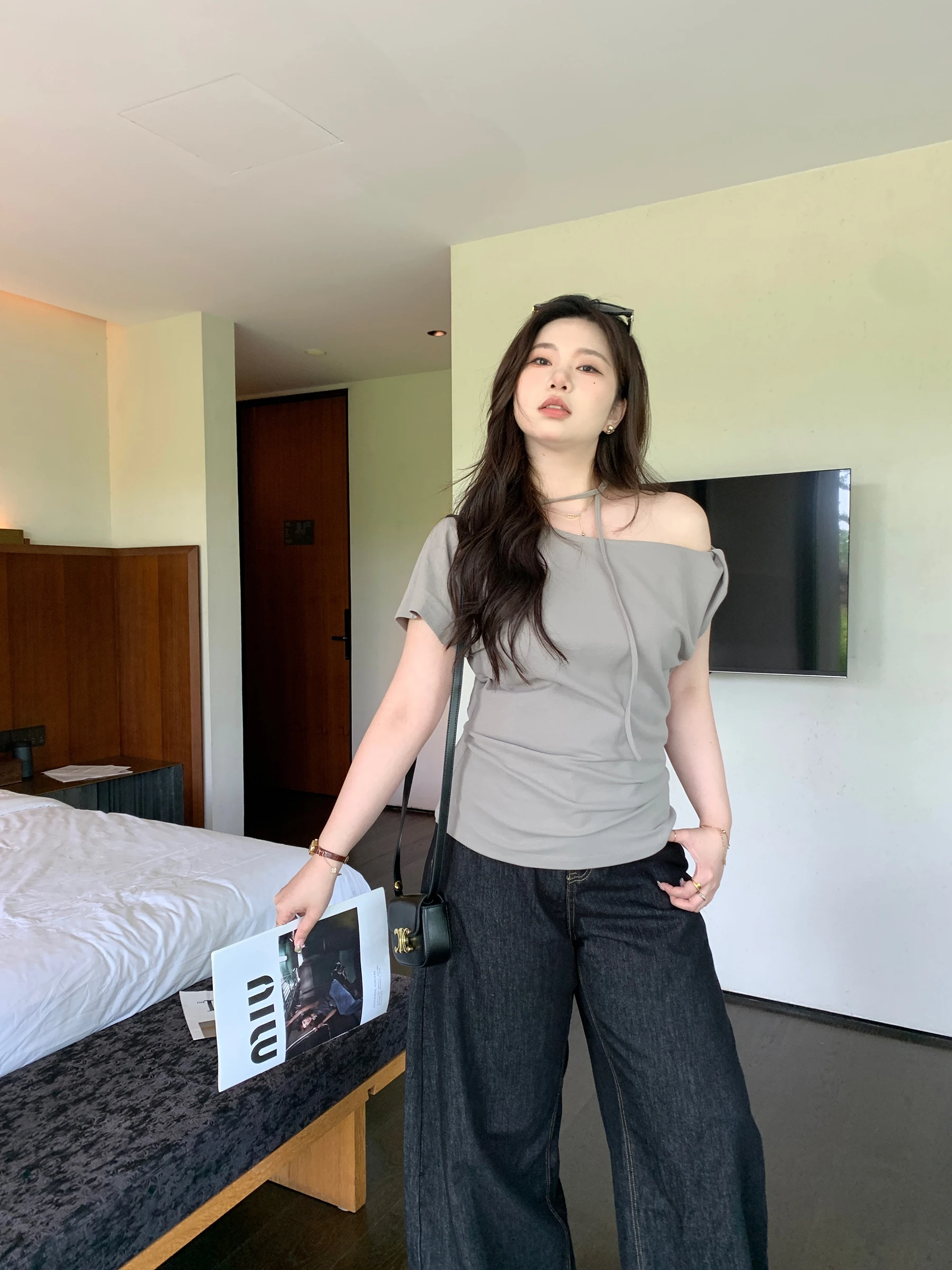 

Large Size T-irt oulder Bows ort Sve Oversized Design Casual Comfortable Polyester Blend Summer Top for Women