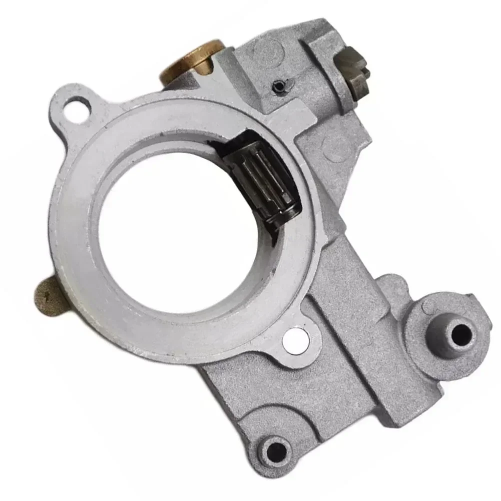 Professional Grade Oil Pump Compatible with chainsaw models For MS651/MS661/MS661C;OEM replacement part#11446403200