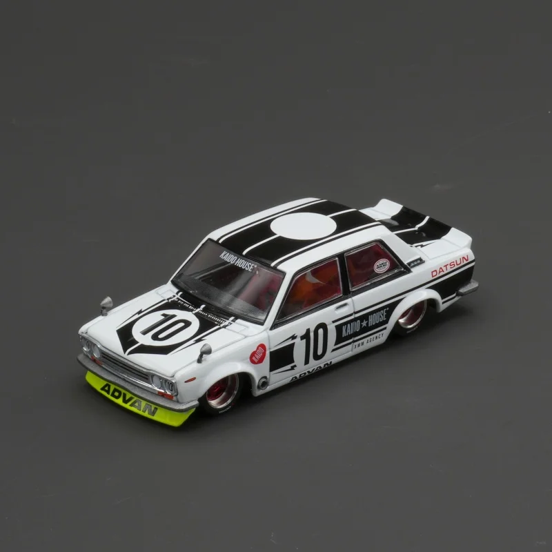 

MINIGT KHMG176 IN STOCK 1:64 DATSUN 510 Street Team XMM V1 Openable Hood Diecast Diorama Car Model Collection Toys