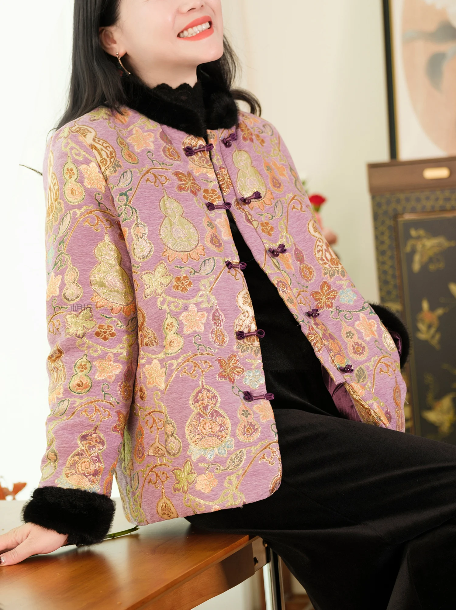 

Утепленная хлопковая куртка для женщин с бахромой и лоскутным шитьем, зимняя, для повседневной носки, в традиционном китайском стиле, без капюшона