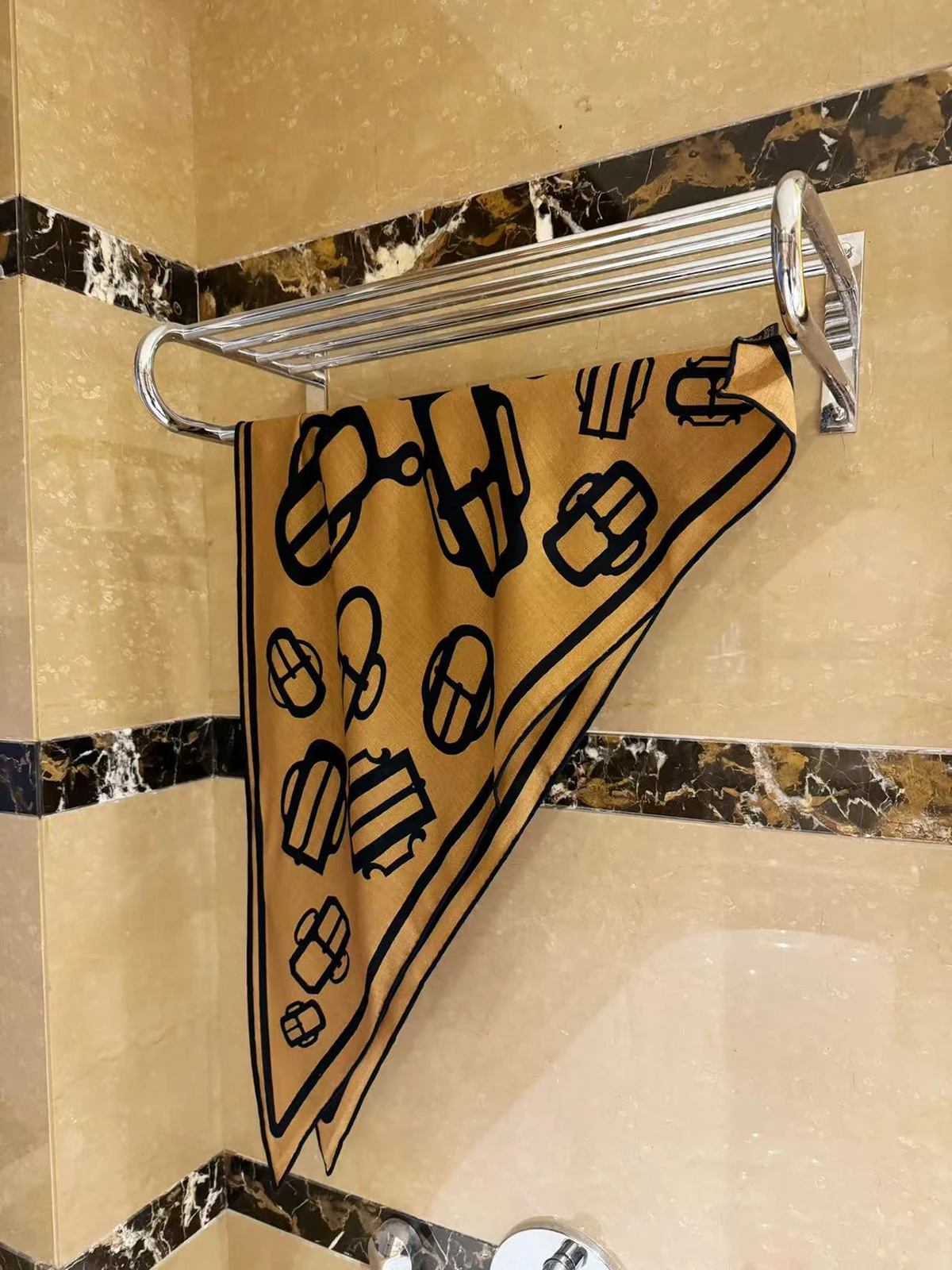 

Triangular Shawl Winter Warm Scarf Women Large Scarves Hems Rollers Shawls Mother Christmas Gift Brown Color