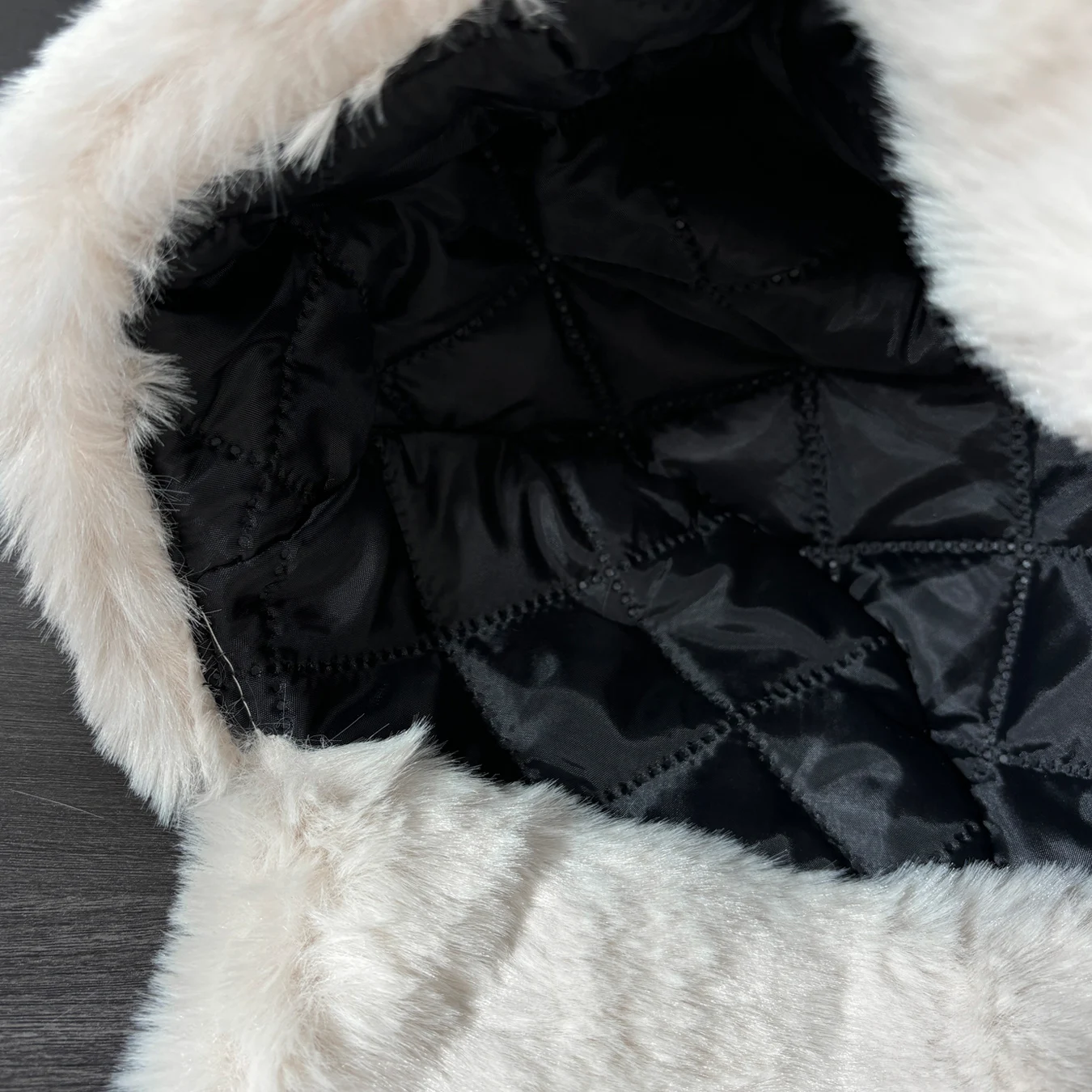 หมวกฤดูหนาวแบบเล่ยเฟิง, ปอมปอมหนัง + ดีไซน์โบว์ปัก, หมวกอุ่น, หมวกป้องกันหูบุขนแกะ, หมวกนักบินแบบหนา, หมวกสำหรับอากาศหนาว, หมวกสกี, เหมาะสำหรับสภาพอากาศหนาวจัด อุปกรณ์เสริมลำลอง