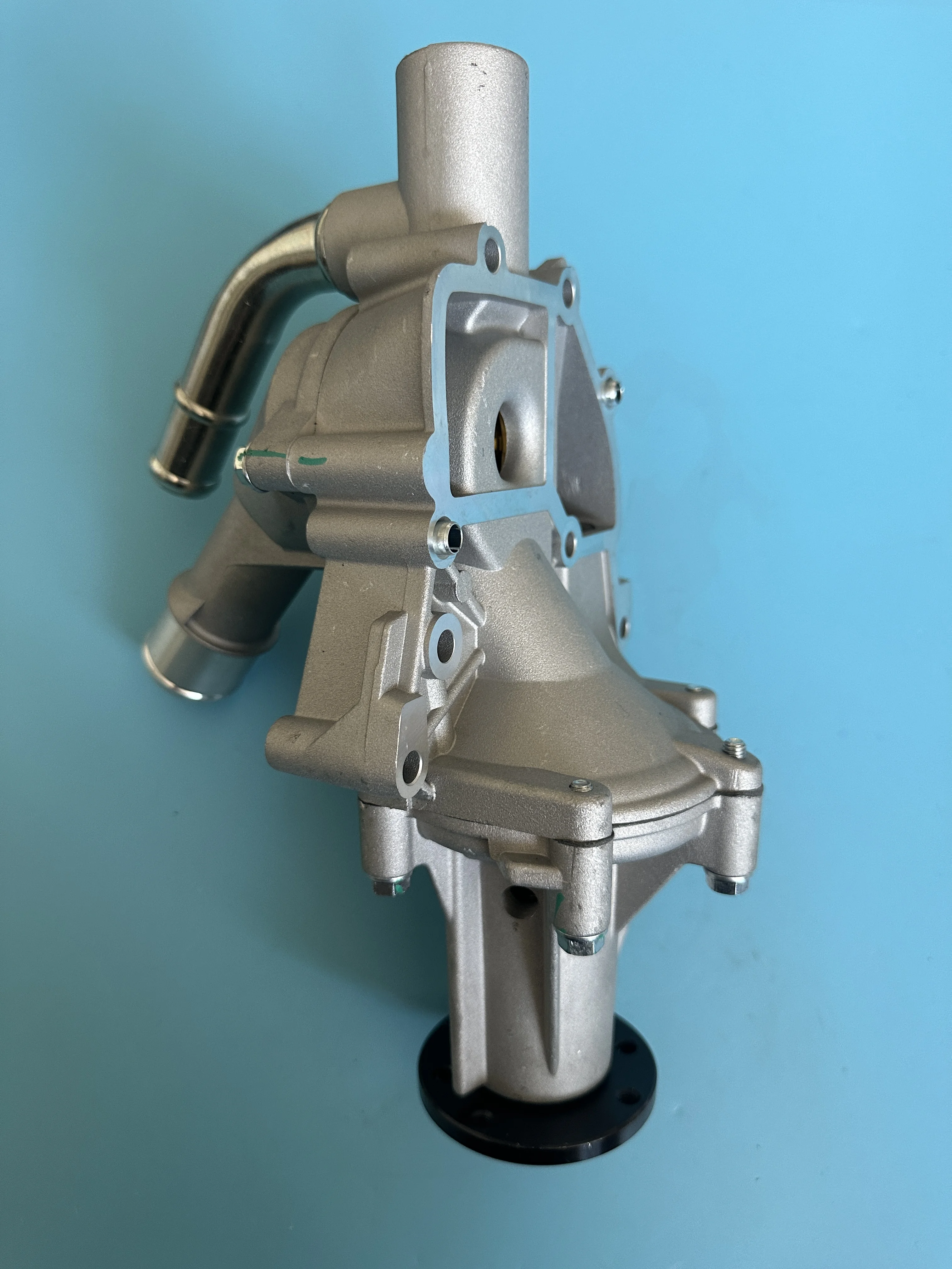 

Water Pump Assy 6652001201 For Ssangyong Actyon Kyron Rexton Rodius/Stavic Actyon Sports before 2012 EU III