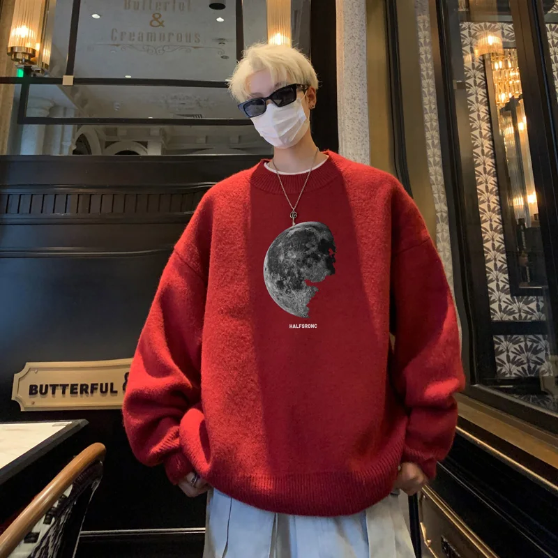 เสื้อสเวตเตอร์ผู้ชายไซส์ใหญ่ สไตล์ลำลอง ลายพระจันทร์ สีขาว สำหรับฤดูใบไม้ร่วง  ไซส์ 5XL  เสื้อถักแฟชั่นสำหรับผู้ชาย