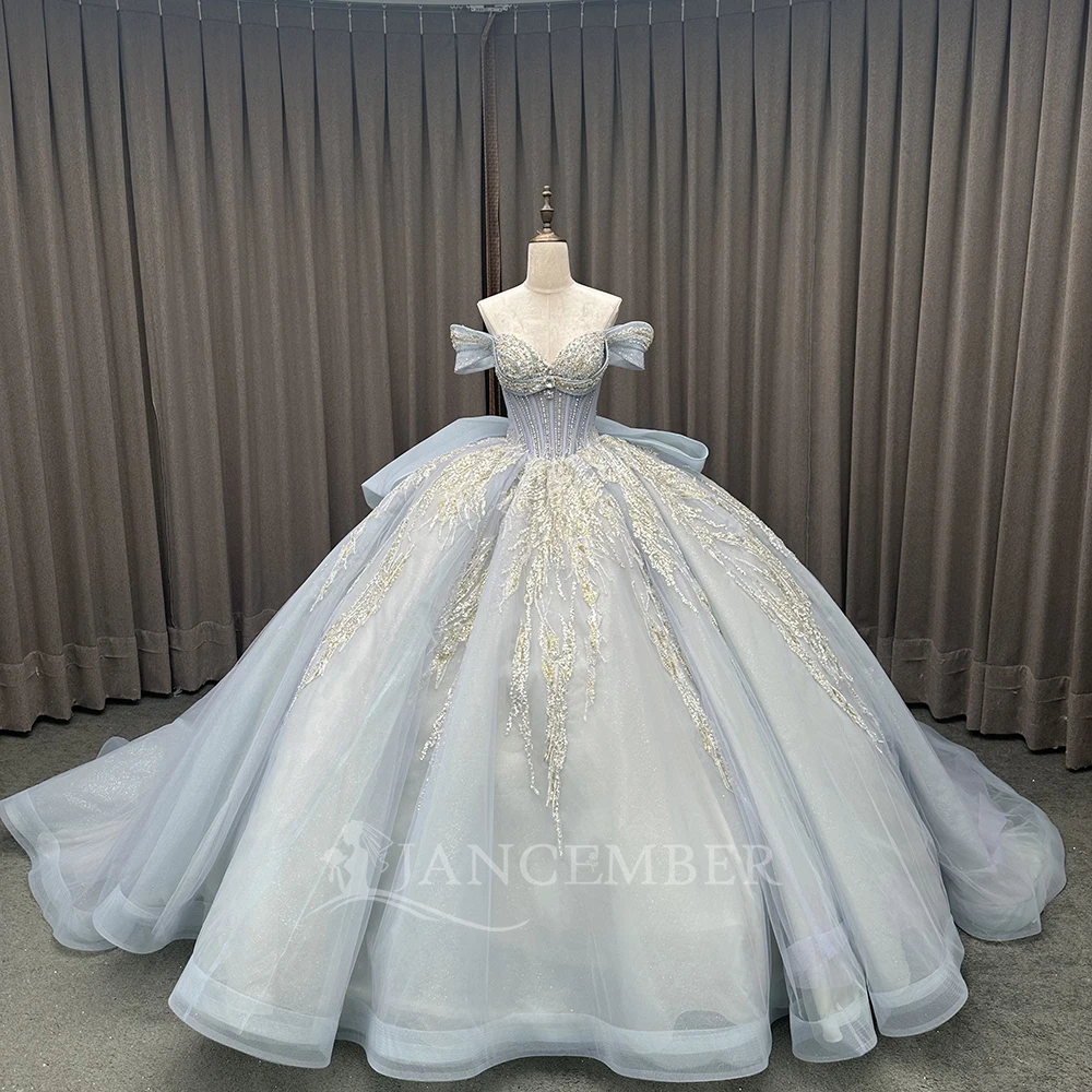 

Customized Sparkly Ball Gown Birthday Dress Princess Scoop Quinceanera Dress Beads Court Train Sequins Vestidos De 15 Años