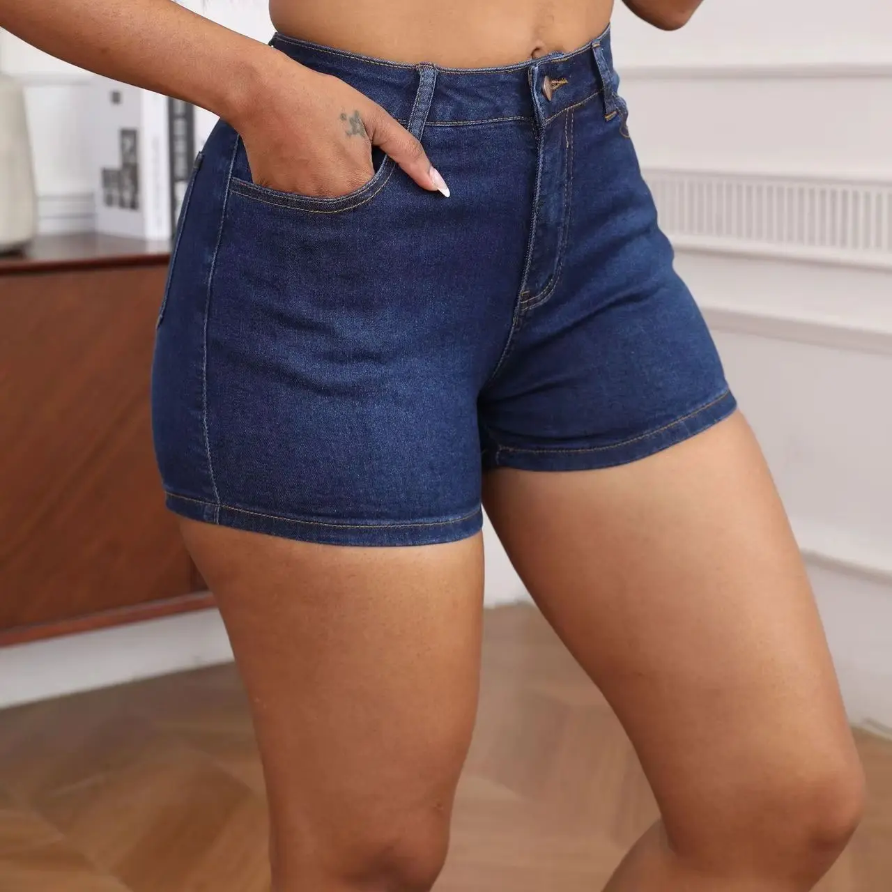 шорты джинсовые Blue High-Waist Denim Shorts for Women Spring/Summer In-Stock Supply for Global Markets Ideal for Fashion Retail