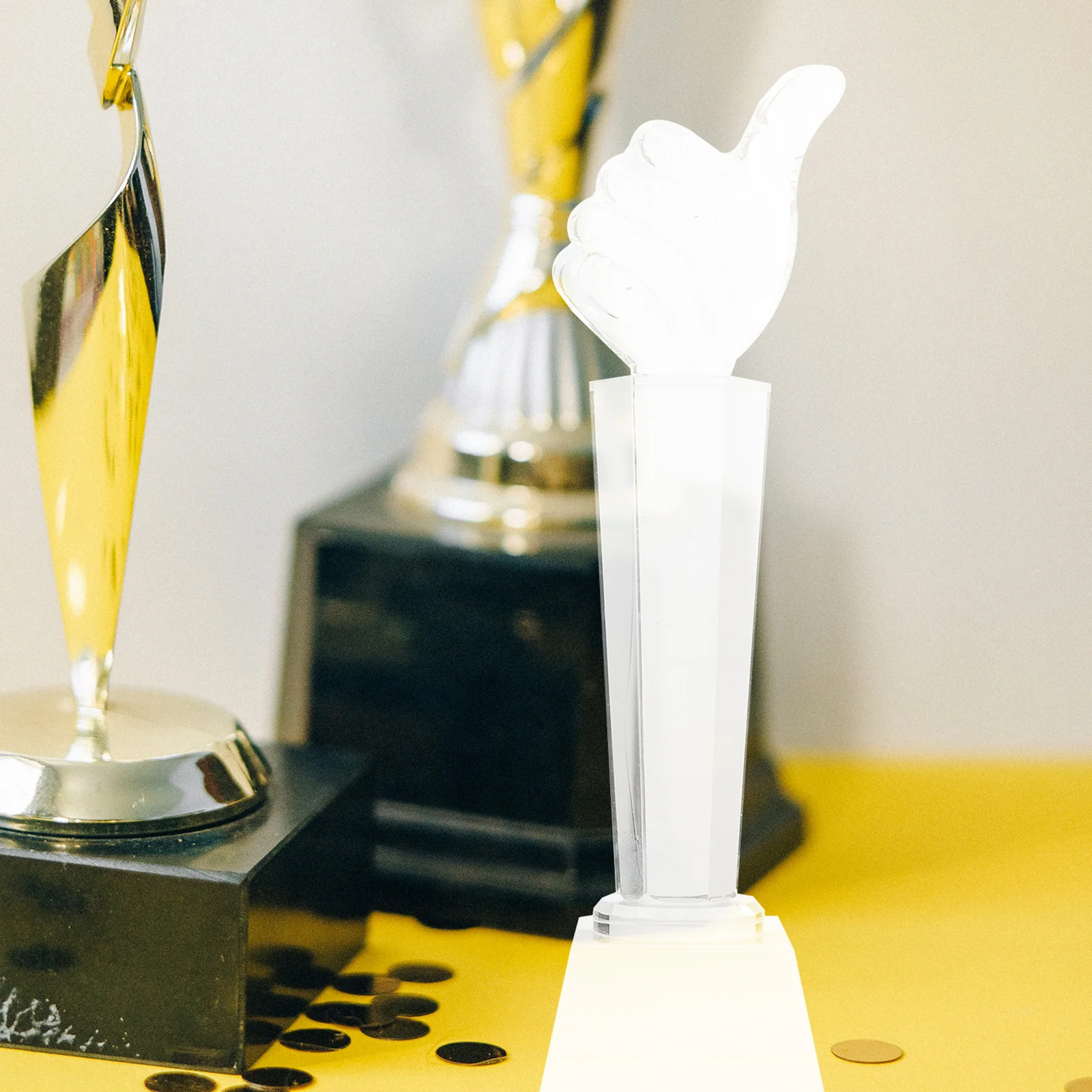 

Crystal Thumb Trophy White Lightweight Exquisite Award for Kids Competitions Party Games Classroom Rewards Trophy