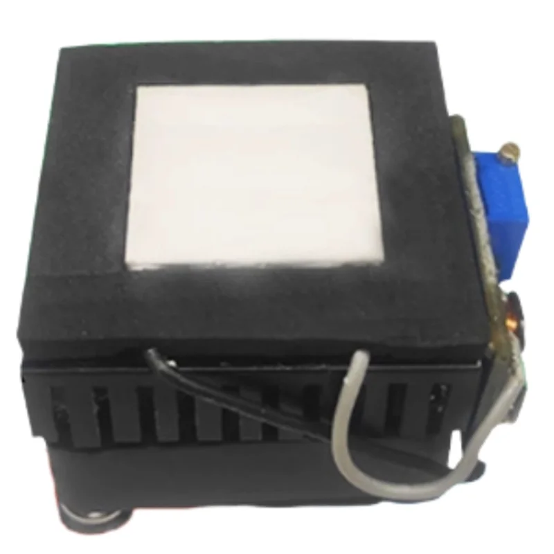 M18K-SR-01 5V Dispositivo di raffreddamento termoelettrico Peltier Elemente Modulo 40X40mm 5V Chip di refrigerazione a semiconduttore Facile da fare/assemblare