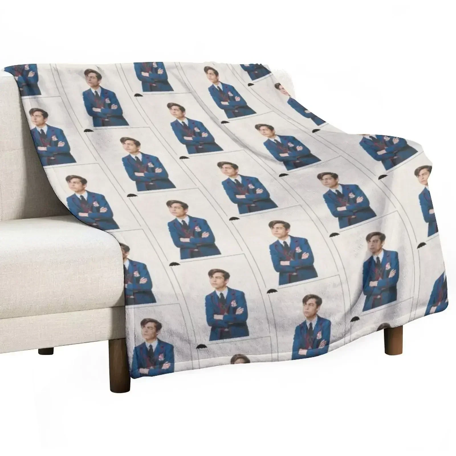 Five Hargreeves The umbrella academy Throw Blanket Fashion Sofas cosplay anime Blankets