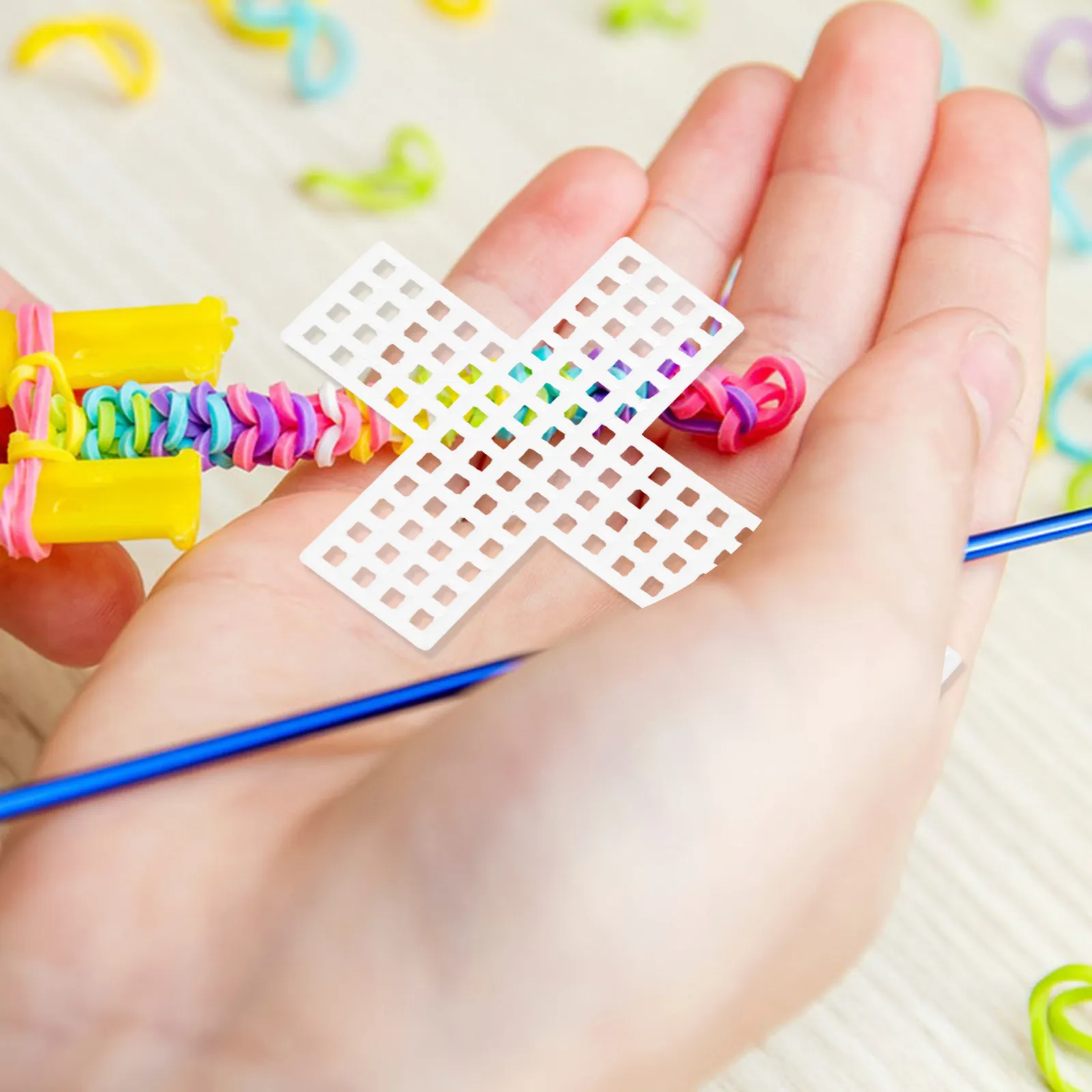 

20Pcs Creative Plastic Mesh Canvas Sheets Kids Weaving Cross Shape Grid for DIY Craft Embroidery Knitting Crochet Supplies