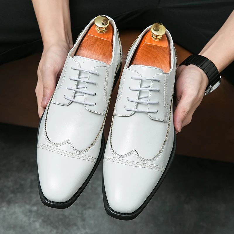 White Brogue Wedding Shoes Fashion Formal Dress Men\'s Business Leather Shoes Office Oxford British Style Shoes ForMen Black Suit