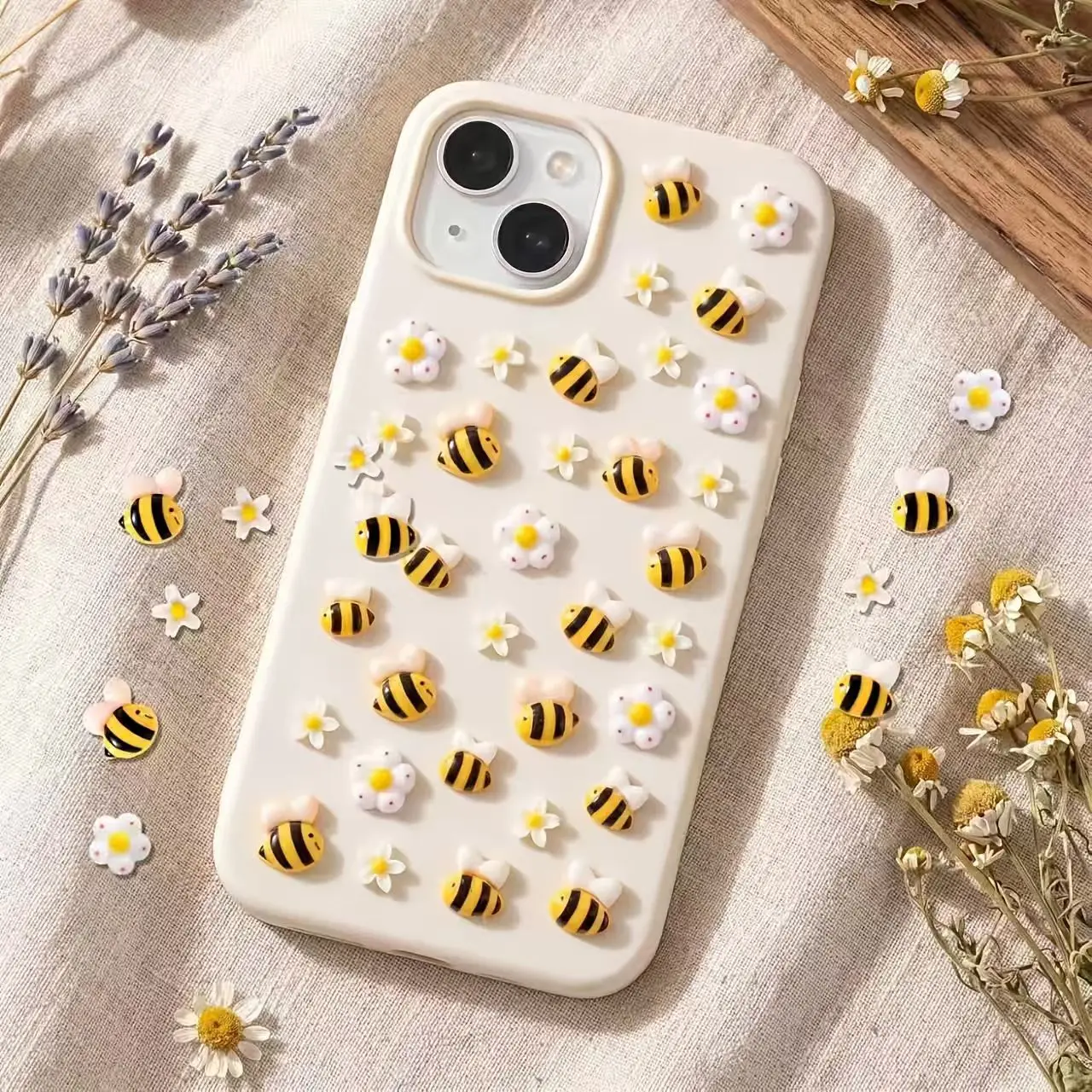 50PCS Bee Daisy Flower Resin Flatback Charms Mini Insect Floral Ornaments DIY Nail Art Cream Glue Phone Case Hairpin Decor