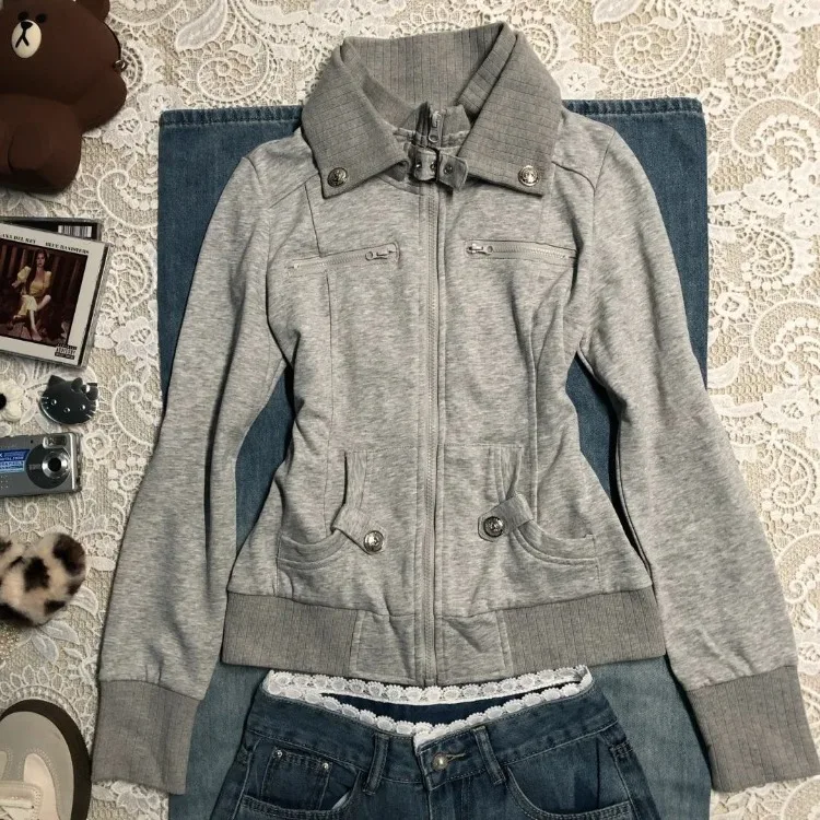 เสื้อสเวตเชิ้ตสไตล์ฮาราจูกุสีเทาสำหรับผู้หญิง รุ่นใหม่ต้นฤดูใบไม้ร่วง แขนยาว สไตล์ Y2K สตรีทแวร์ พังก์ คอตั้ง