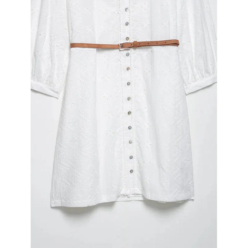 Vestido curto bordado feminino mais branco oco elegante festa mini com cinto moda casual 2025 novo estilo