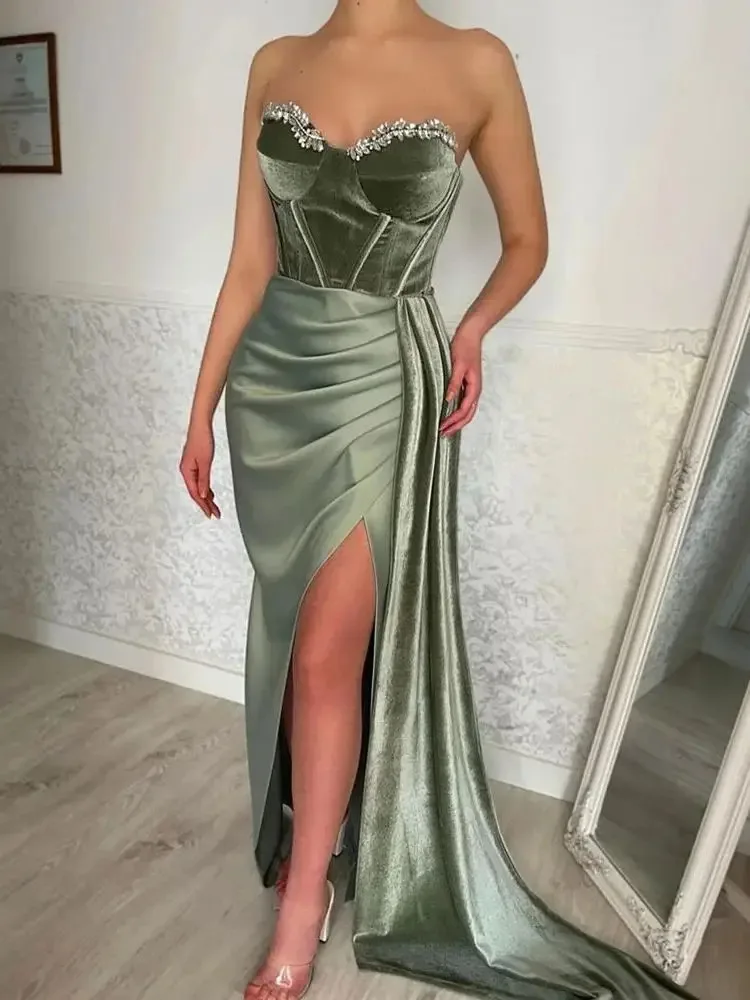 

Green Velevt Off Shoulder Arabic Evening Dresses With Train Sweetheart Beads Mermaid Formal Prom Party Gowns For Women