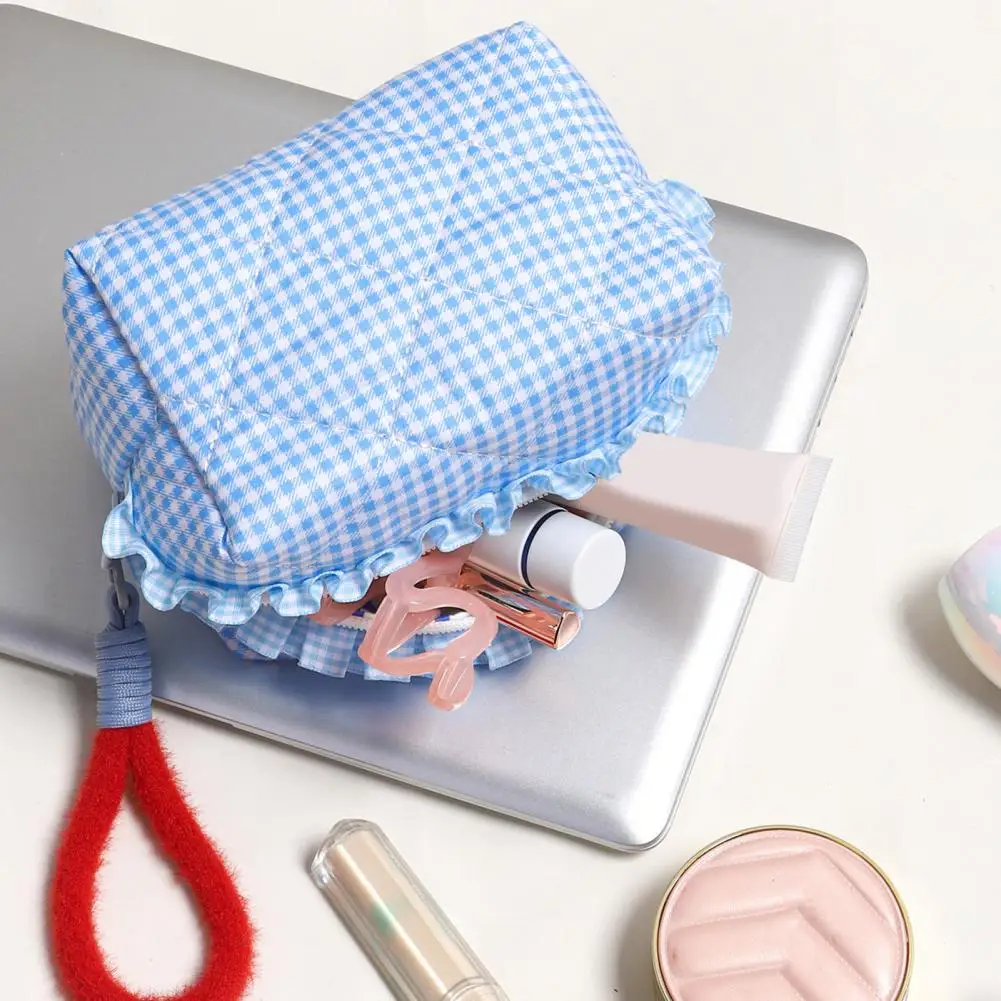 Plaid Quilted Toiletry Kit Cosmetic Bag with Contrast Color Bracelet Ruffle Decoration Makeup Organizer Plaid Quilting Design