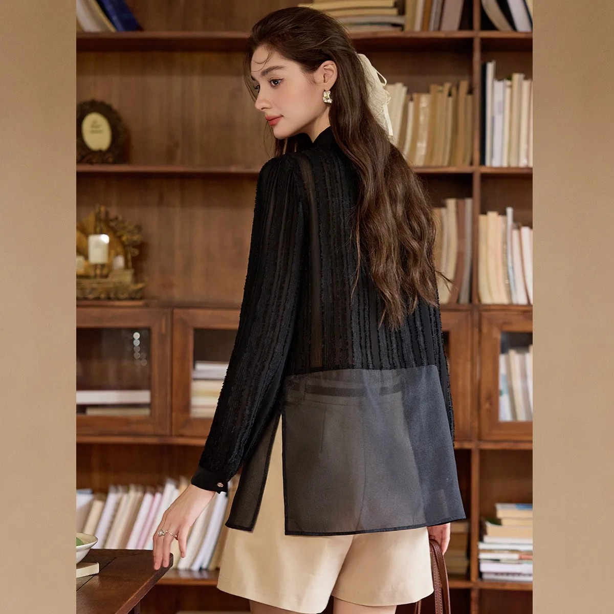 LOUIS YAO New Hem Side Slit Design Women's Shirt 2025 Autumn Single-breasted Long Sleeved Tees Elegant Women Tops