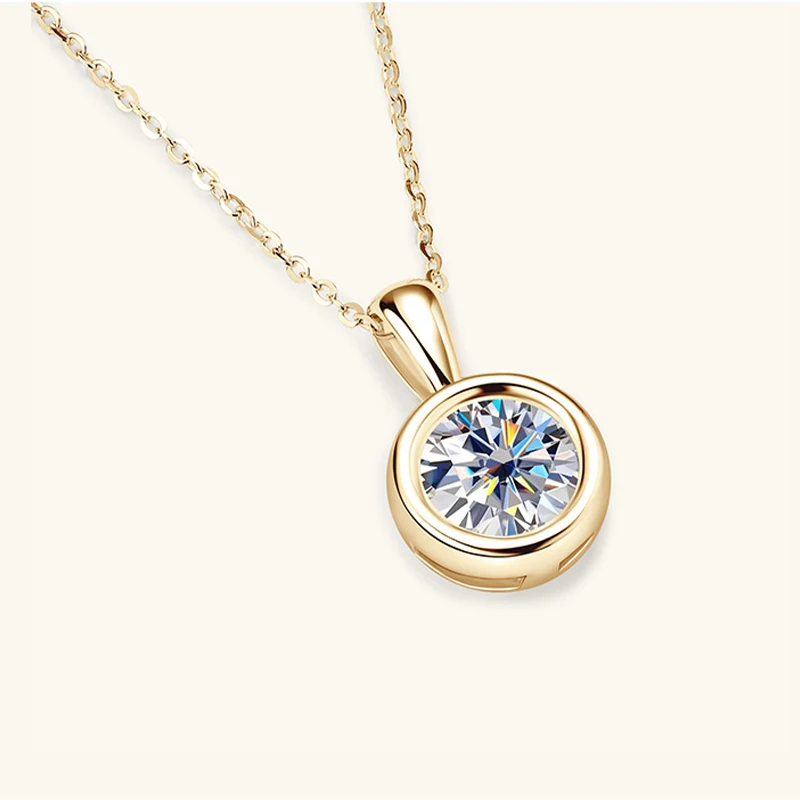 A Stylish 925 Sterling Silver Pendant Necklace with A 1-Carat Moissanite, Elegant, Simple, and Sophisticated.