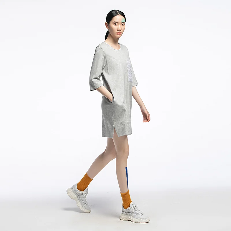 

Оригинальный дизайн, летняя новинка, спортивный повседневный свободный крой, с разрезом, цветной, круглый вырез, женская вязаная уличная одежда, свободный...