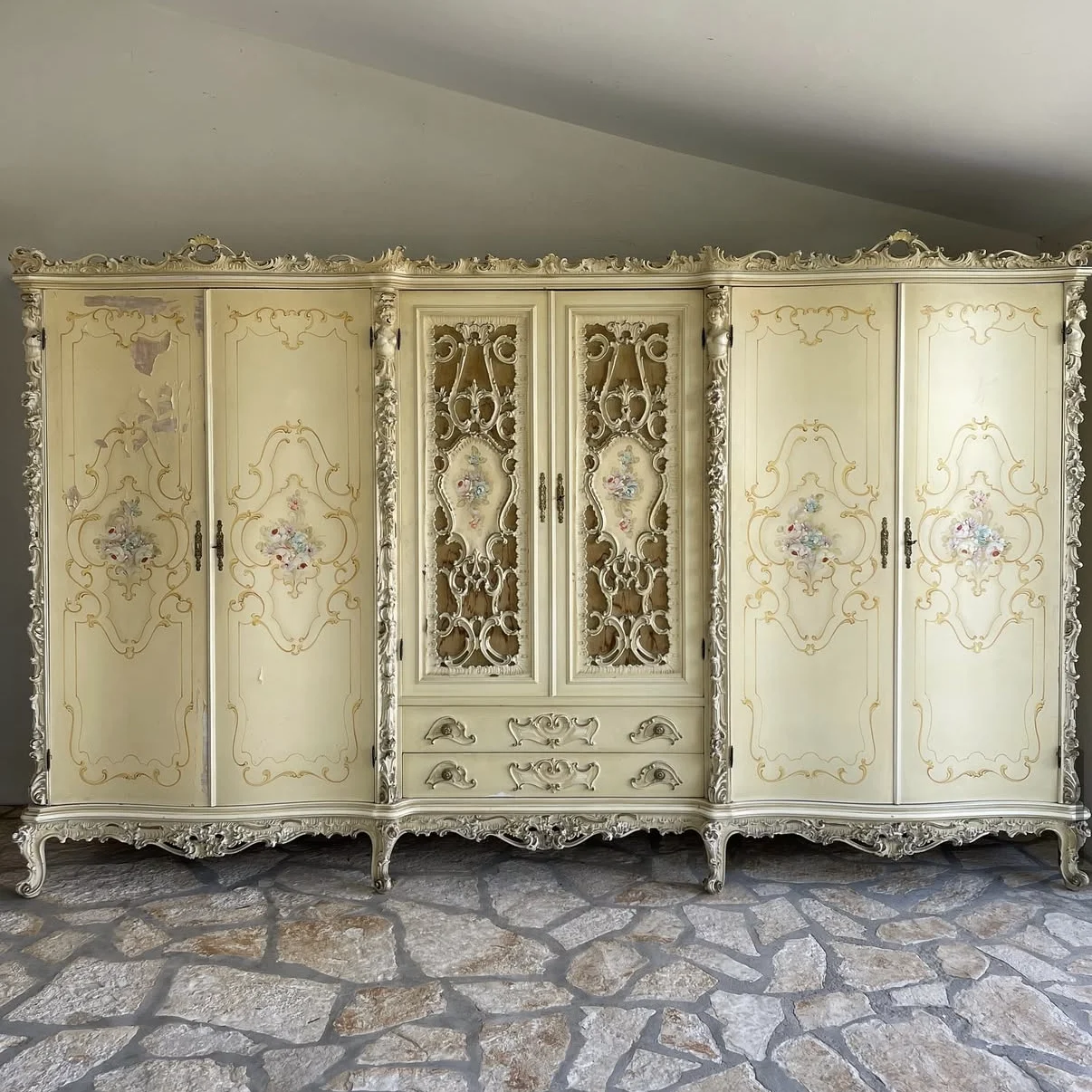 ^European Rococo Style French Three-Door Wardrobe Double Door with Wooden Furniture for Home Use