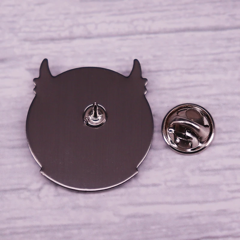 Retro Skull Brooches Custom Metal Motorcycle Badge Lapel Pin Gothic Jewelry Clothing Bags Hats Accessories Gift Giveaways
