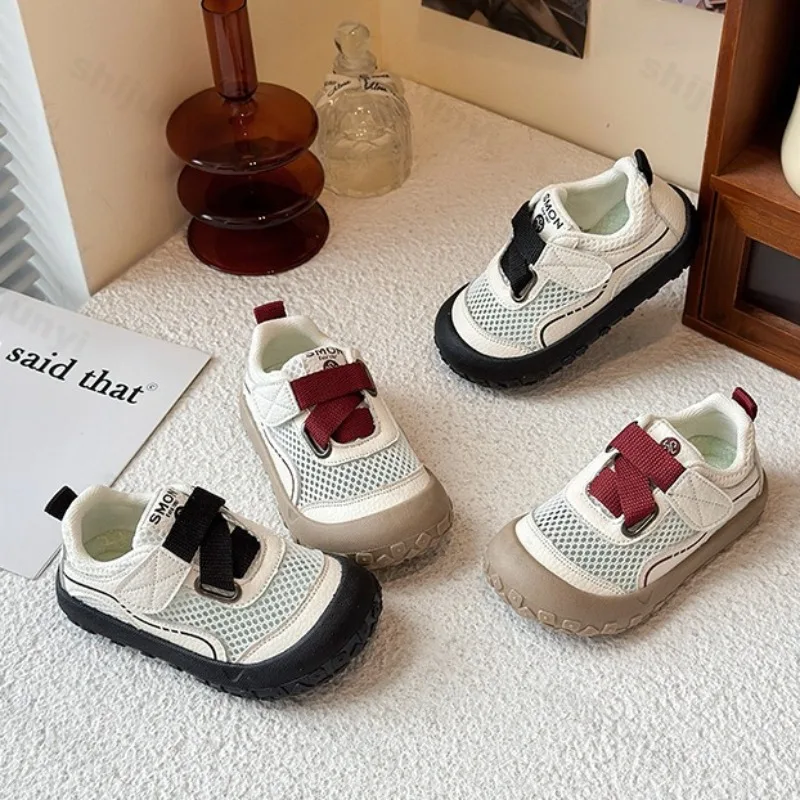 

Детская спортивная обувь, новинка лета 2023 года, дышащая детская прогулочная обувь с сеткой, модные удобные нескользящие повседневные кроссовки на мягкой подошве